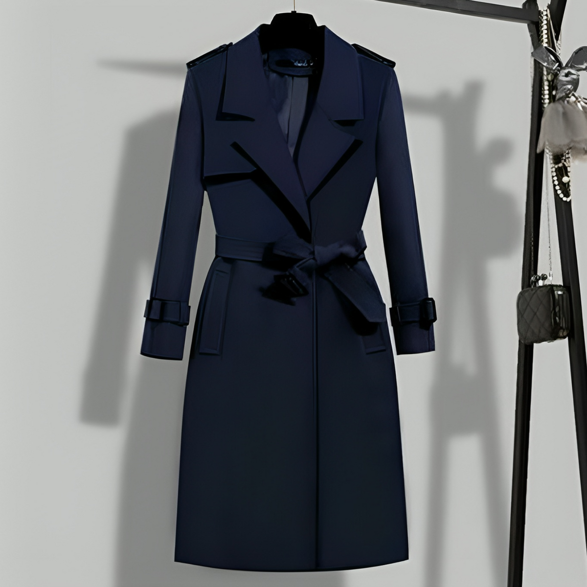 Damtrenchcoat med midja och knäppning – Sophia