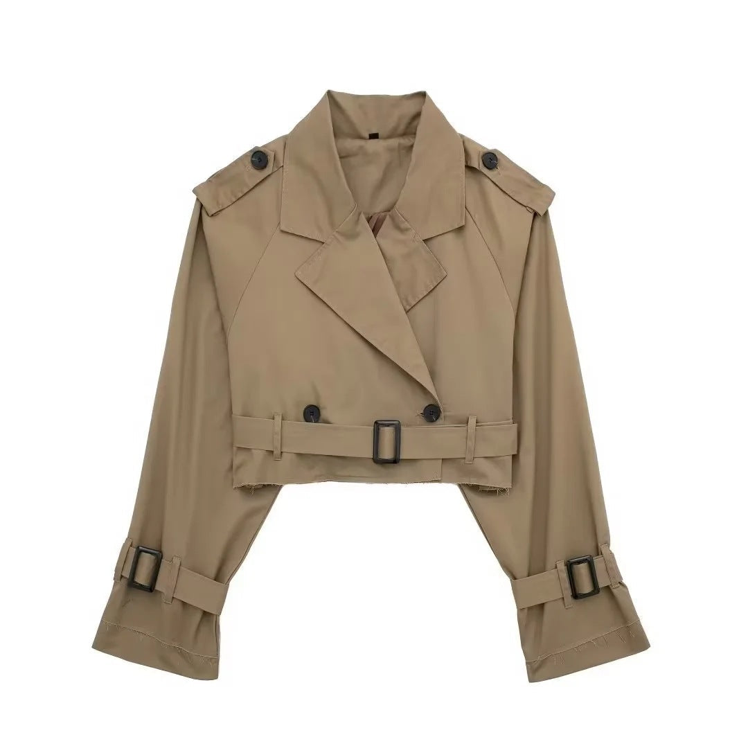 Kort Trenchjacka – skärp – dubbelknäppt – kort trenchcoat – damjacka